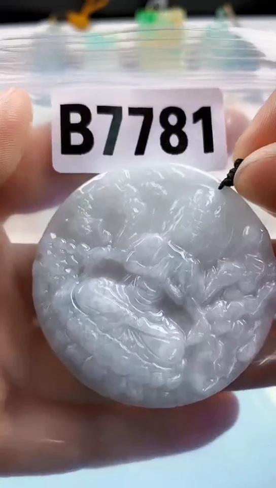 翡翠未镶嵌颈饰天然翡翠吊坠挂件