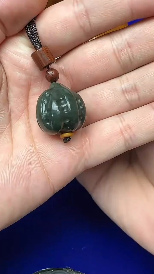 未镶嵌和田玉挂件T*n1