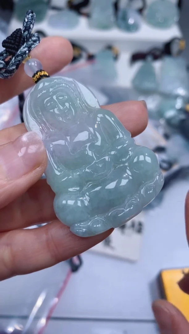 颈饰未镶嵌翡翠吊坠