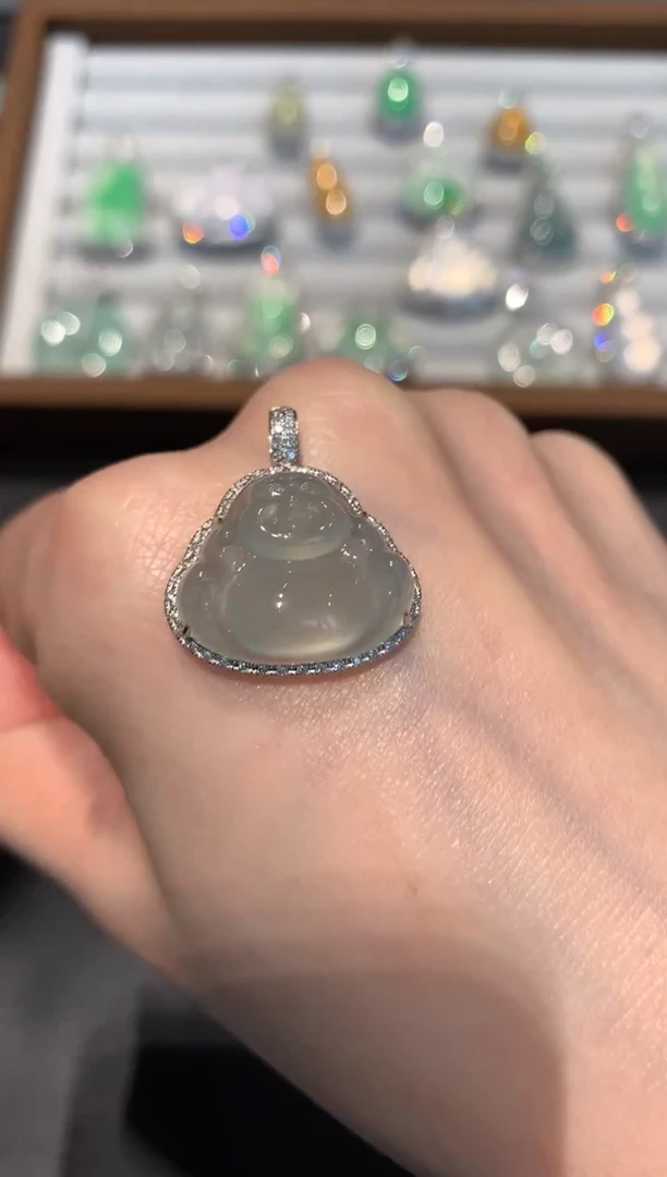 【闪购商品】翡翠吊坠(不含链)18K金镶嵌3500