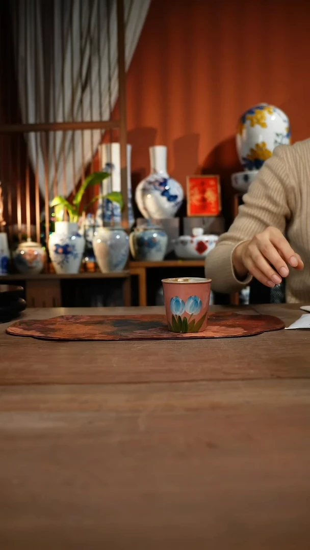 当代高温釉下彩手绘陶瓷餐具