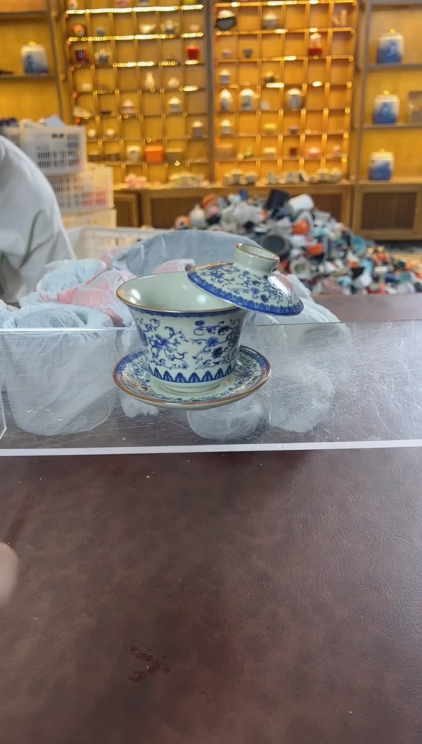 瓷片鸣盏居11111111缠枝莲盖碗