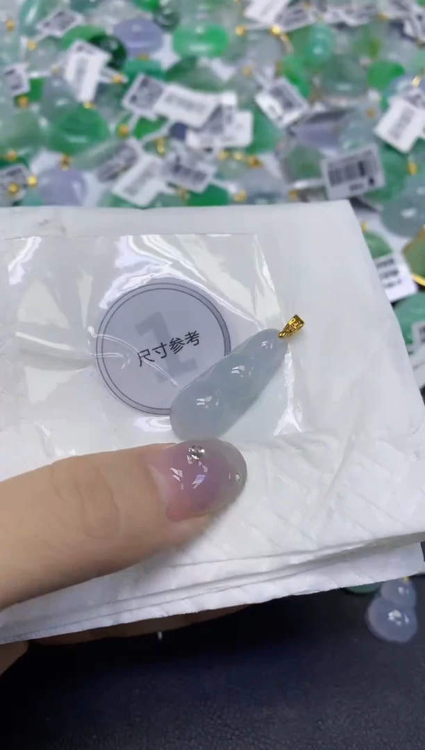 颈饰未镶嵌翡翠天然缅甸翡翠A货百元以上9元证书费自理