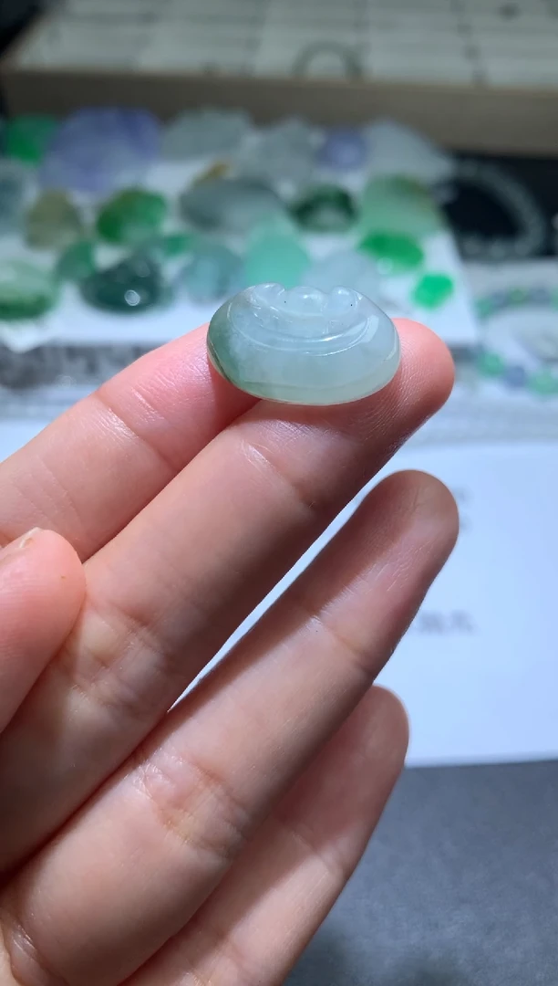 【闪购商品】定制翡翠未镶嵌毛货