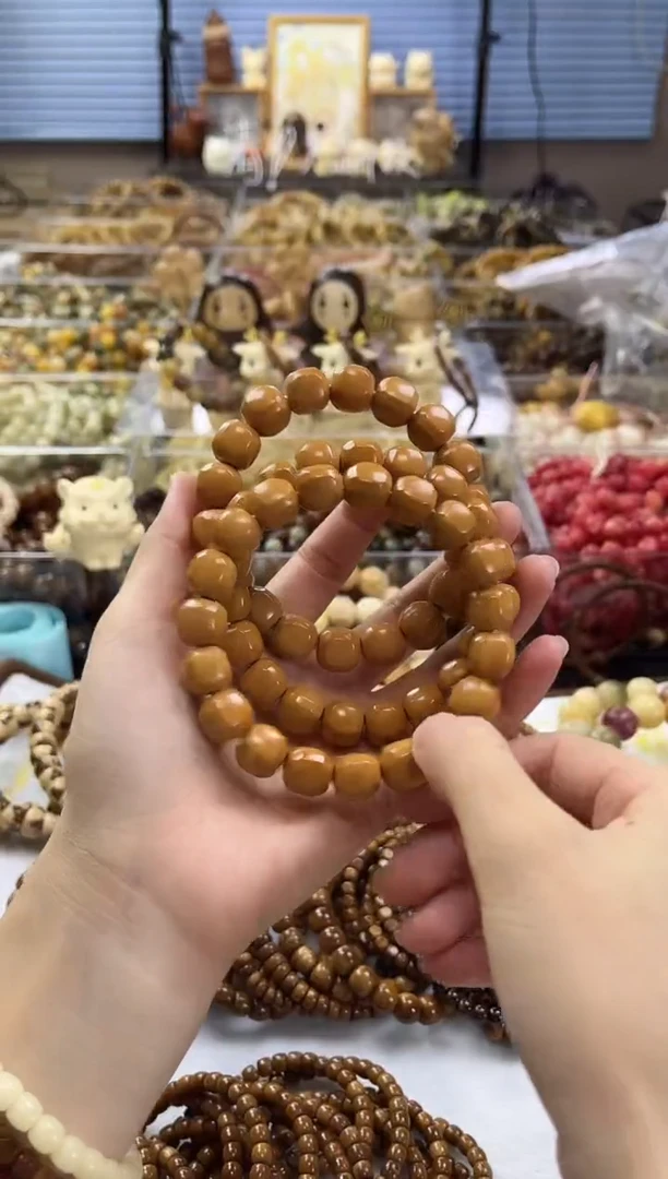 菩提根/象牙果吊坠【尺寸多样性】全品猴头六方11.5-12.5mm