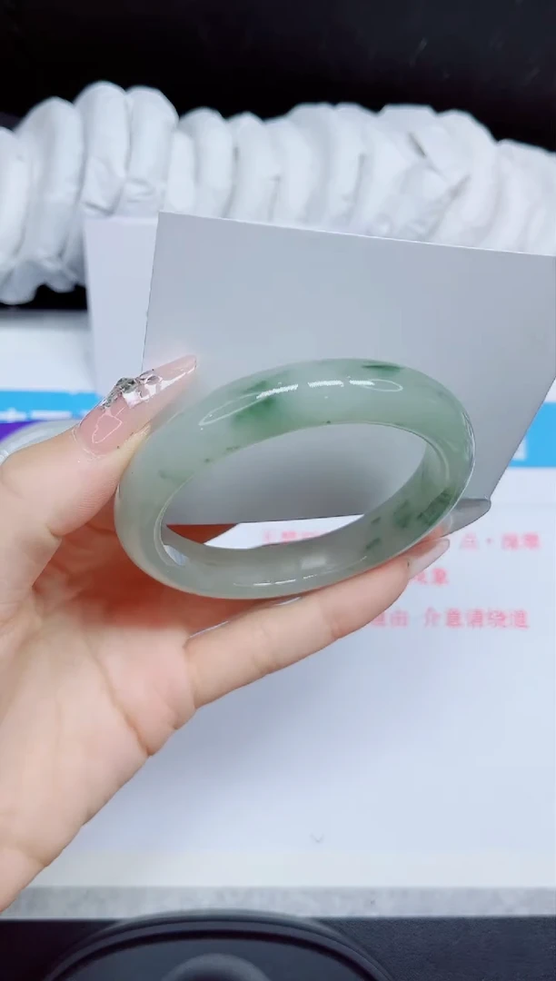 石英质玉手镯未镶嵌431