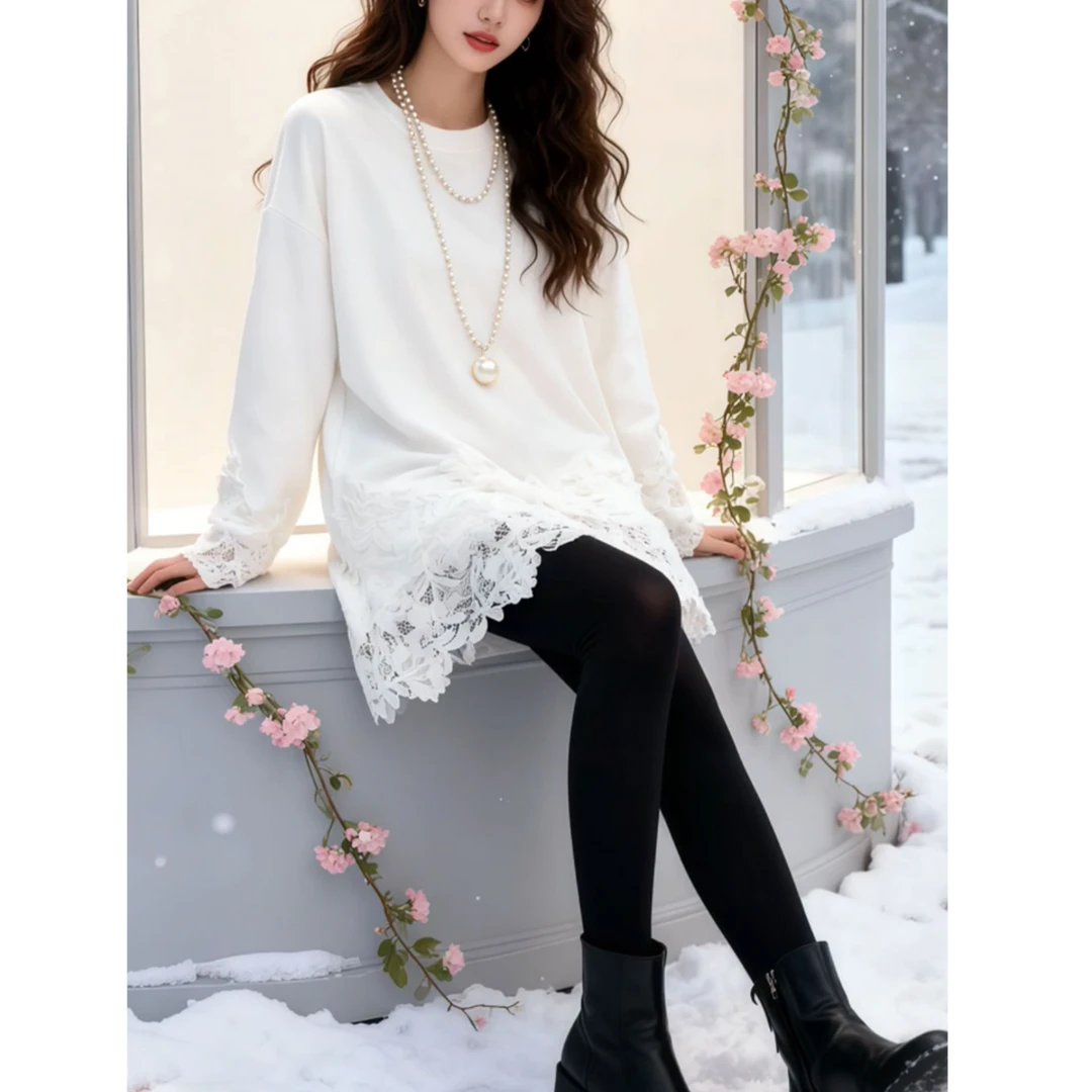 白色蕾丝拼接长袖T恤女内搭显瘦打底衫遮屁股独特漂亮上衣中长款