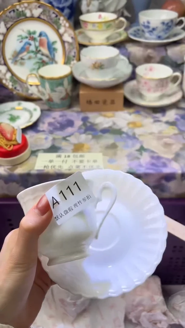 瓷片妮*瓷片瓷片          A 111