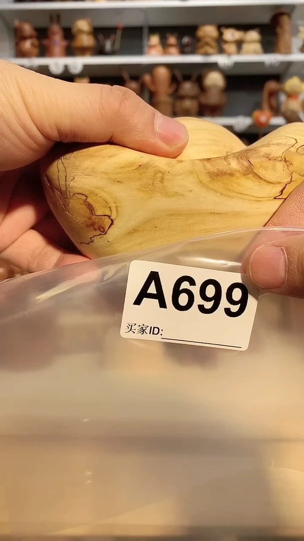 【闪购商品】木木雕摆件可爱卡通