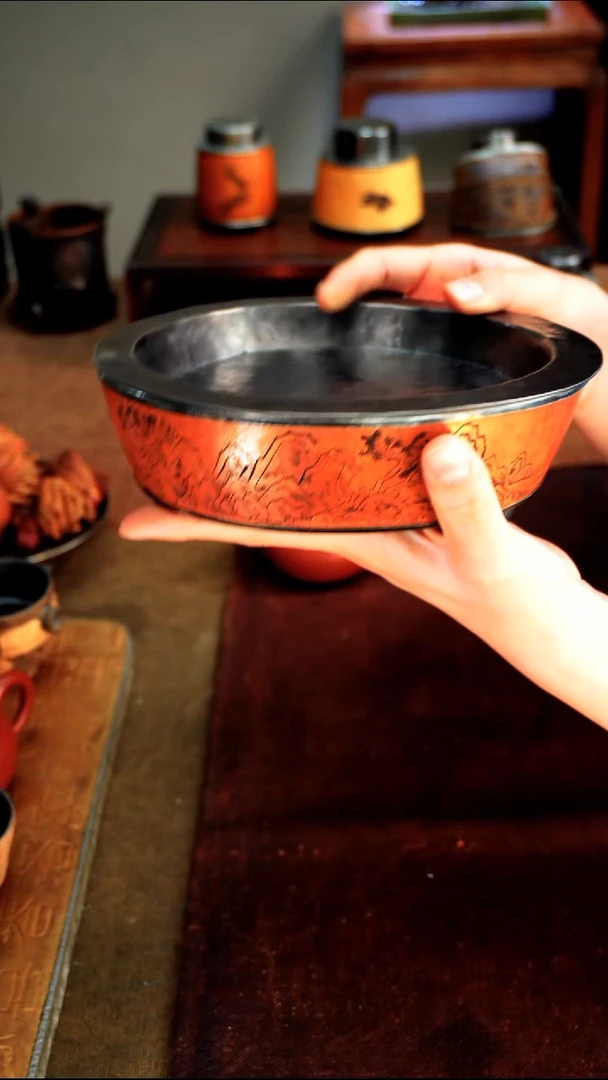 8820葫芦包锡雕刻山水建水