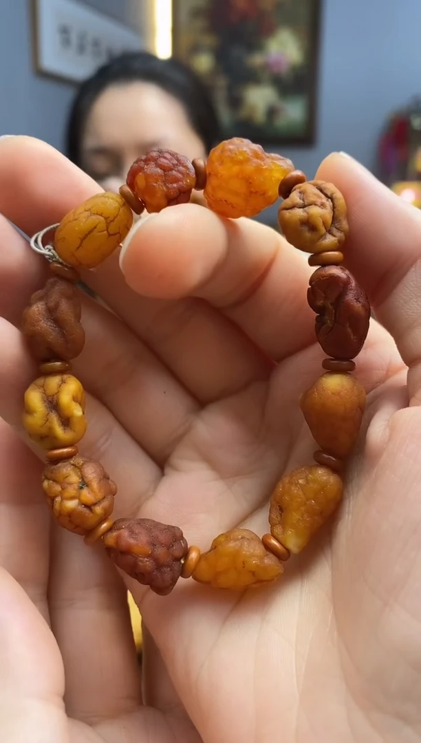 未镶嵌琥珀手串手串