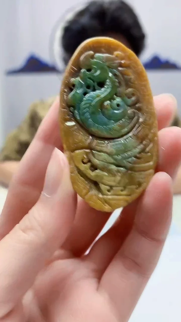 【闪购商品】定制翡翠未镶嵌4688zm-毛货挂件100龙凤