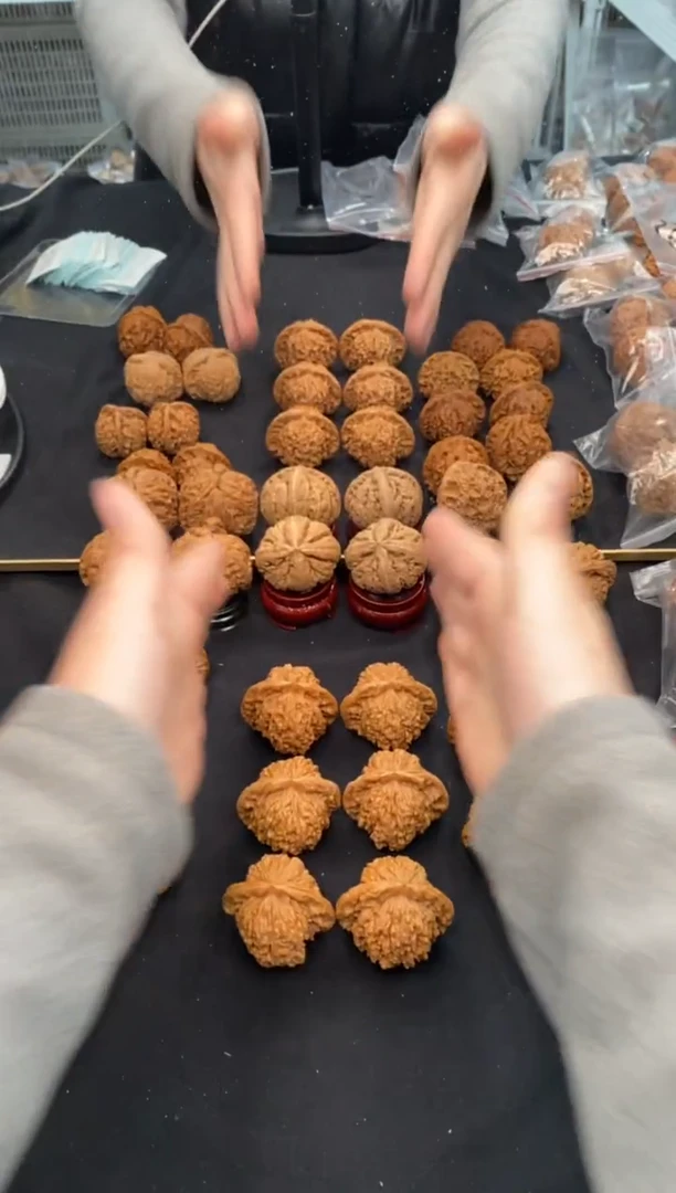 【闪购商品】文玩核桃把件四座楼44