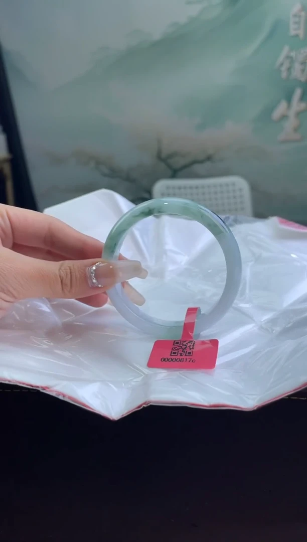 翡翠手镯未镶嵌8翡翠手镯