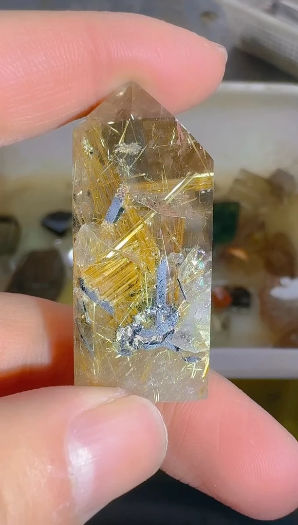 未镶嵌珠宝半成品水晶奔***牛奔跑，水晶