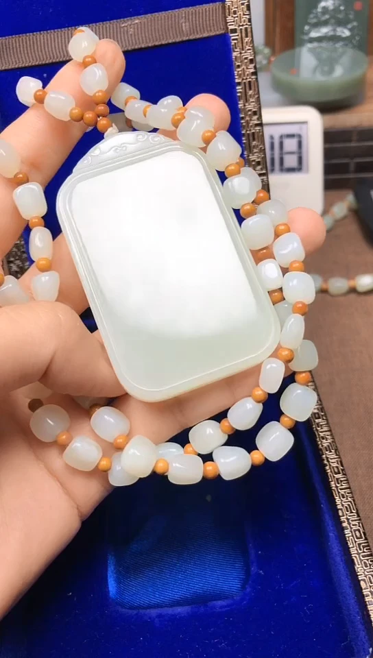 和田玉未镶嵌颈饰深****司深圳