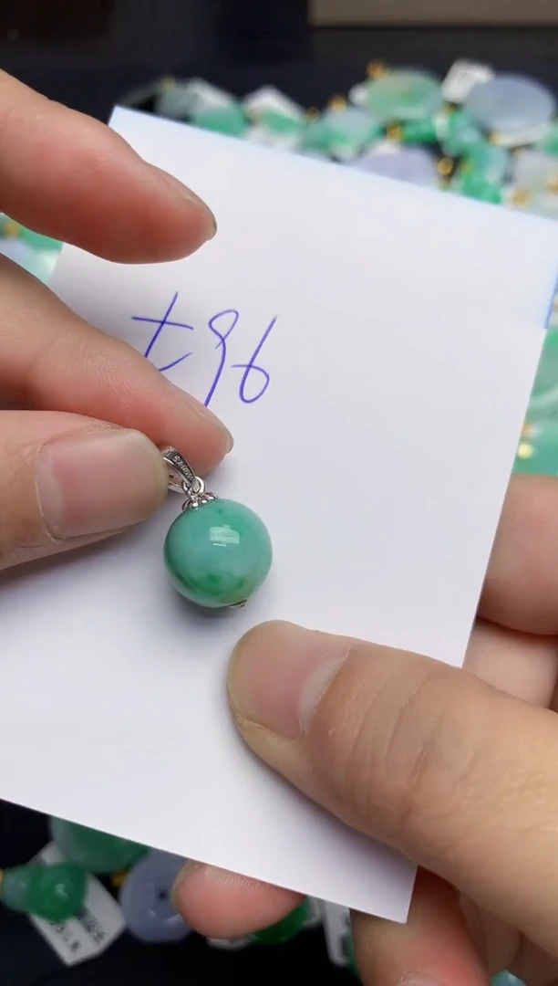 翡翠未镶嵌颈饰11111111