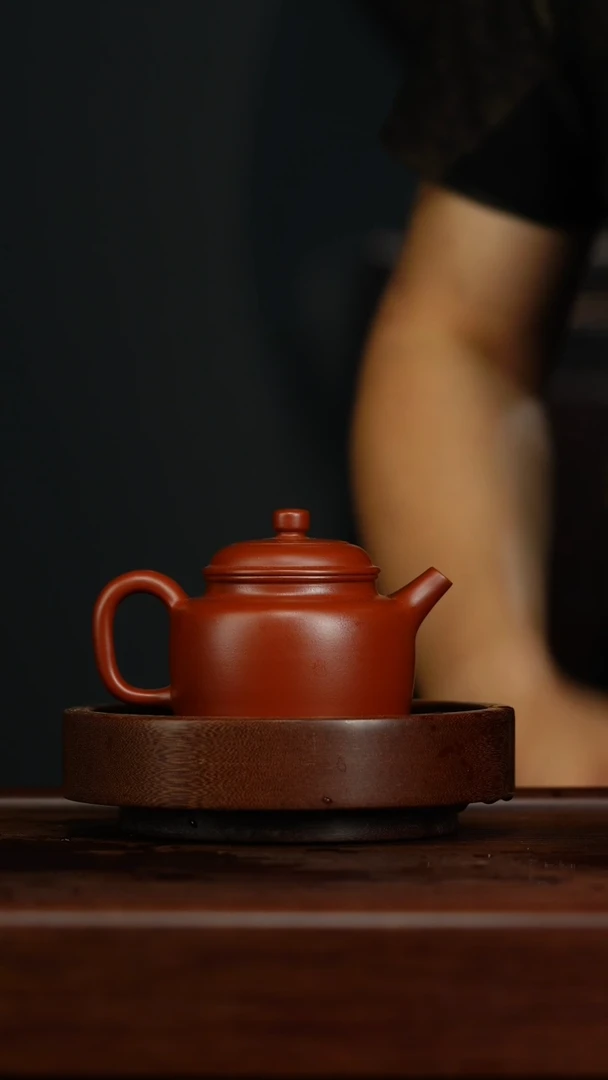 茶壶紫砂K20   德中大红袍