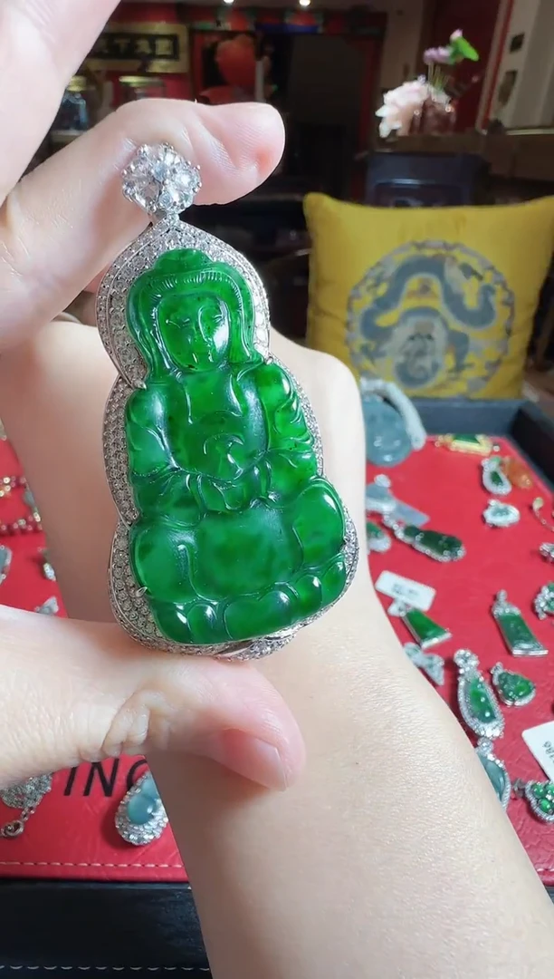 颈饰未镶嵌翡翠翡翠