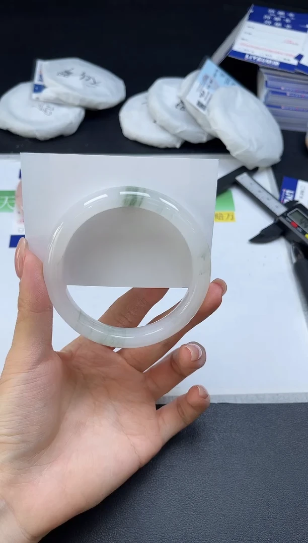 未镶嵌手镯石英质玉048-58