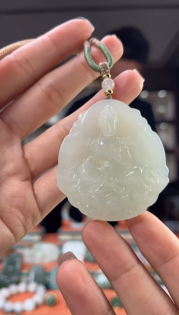 和田玉未镶嵌颈饰佩佩