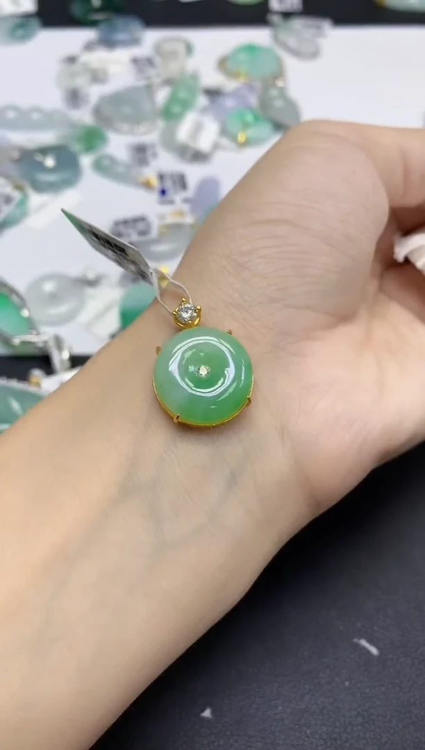 颈饰未镶嵌翡翠天然缅甸翡翠A货百元以上9元证书费自理