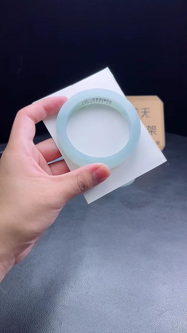 未镶嵌手镯定制翡翠浮*风定制