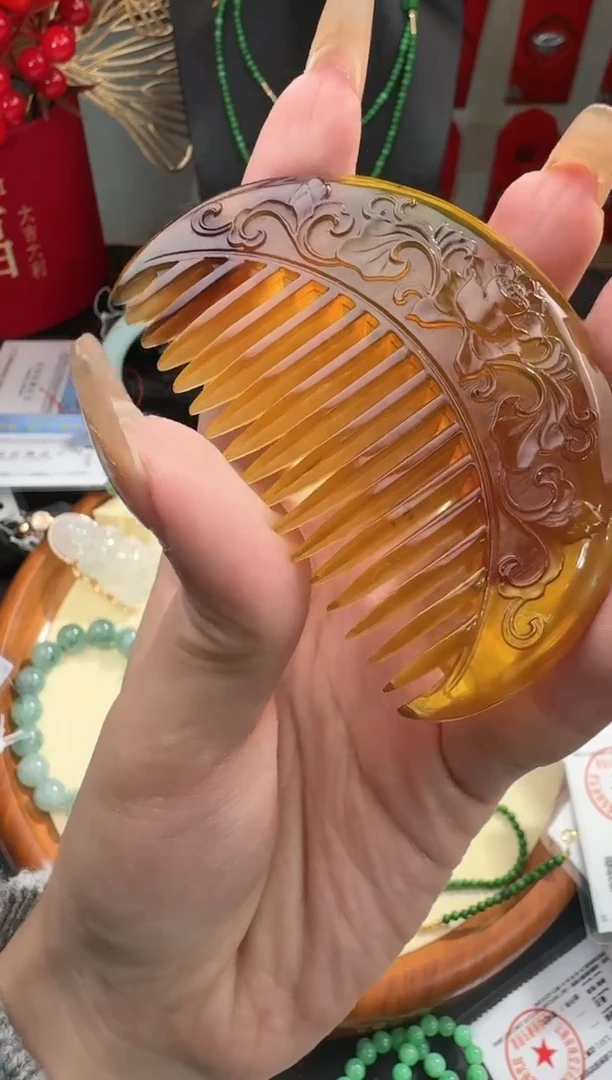 【闪购商品】琥珀颈饰未镶嵌梳子