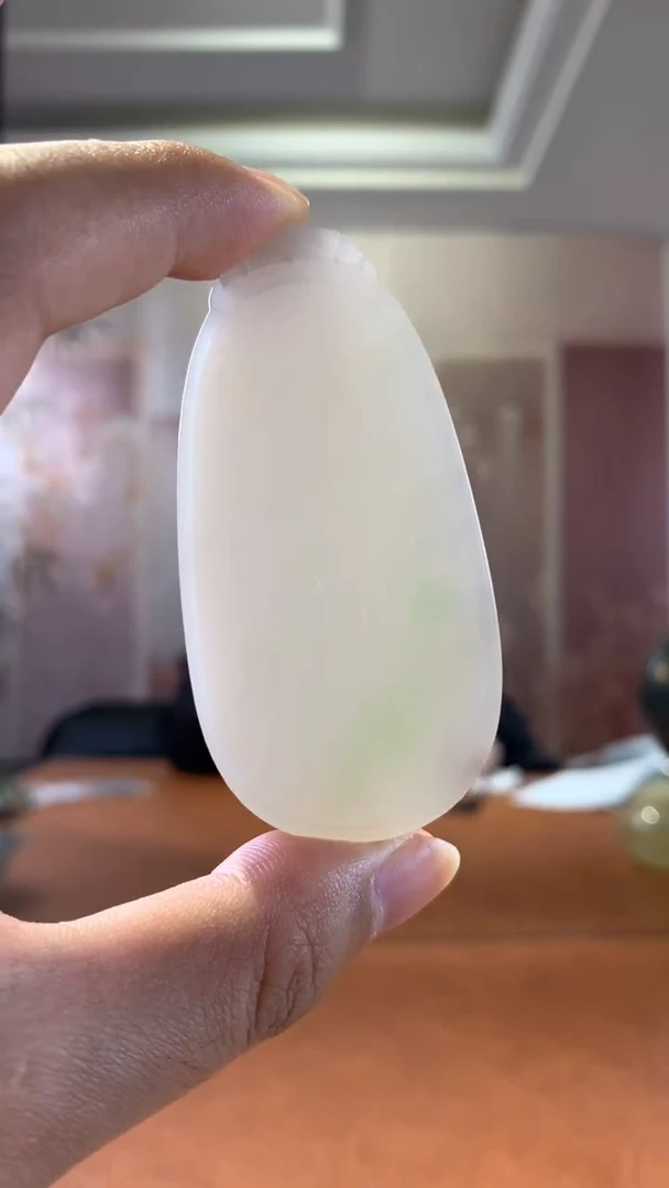 未镶嵌和田玉挂件翠青玉牌