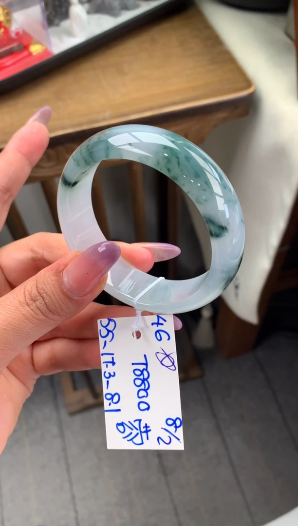 【闪购商品】翡翠手镯未镶嵌手镯