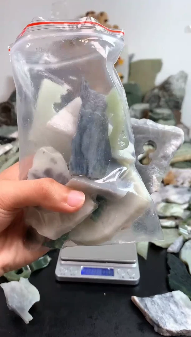 未镶嵌和田玉摆件55