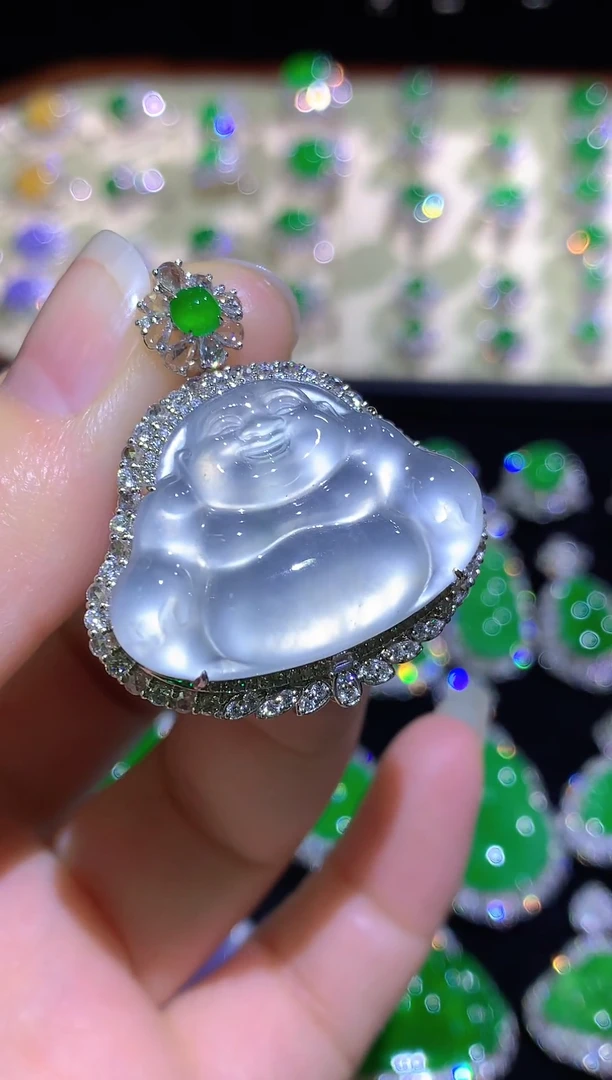 颈饰18K金镶嵌翡翠玻璃种弥勒佛吊坠一刀切毛衣链后盖可拆卸