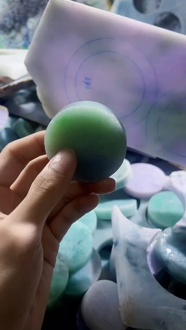 翡翠裸石缅甸翡翠A货陈6687