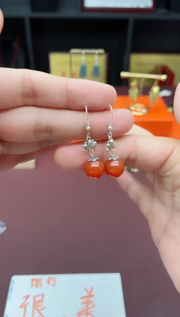 玛瑙/玉髓耳钉银S925镶嵌718000