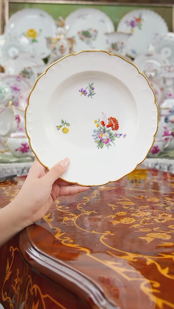 摆件米多家中古瓷器如图所示24