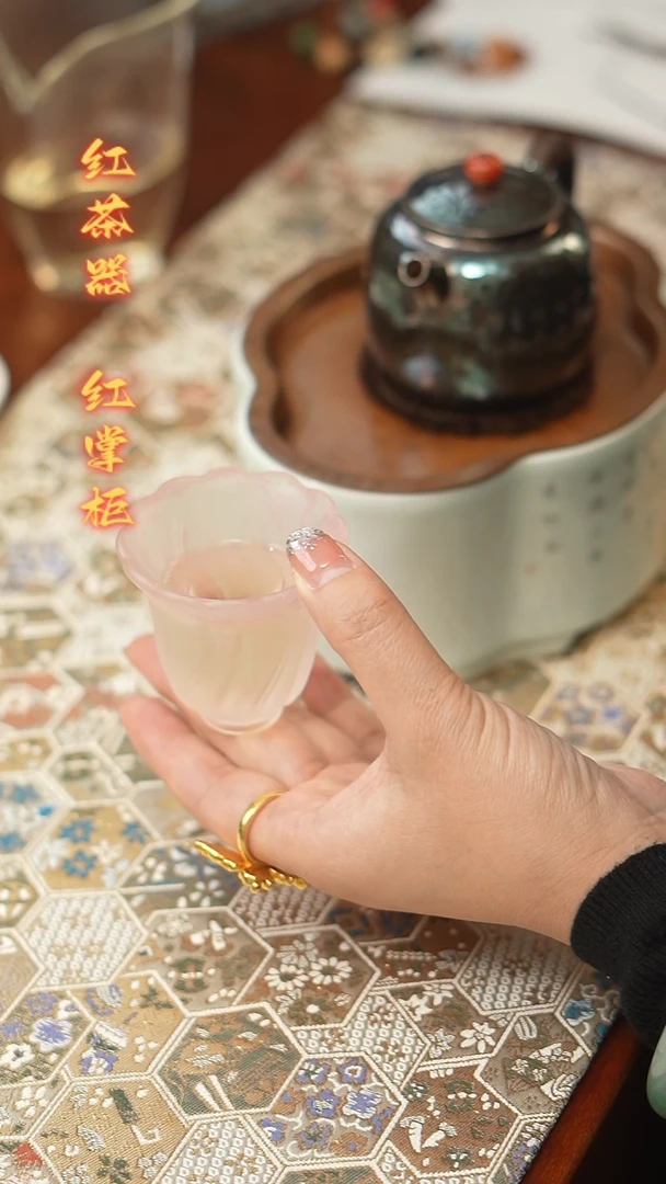 手工艺品琉璃心源堂粉色琉璃主人杯