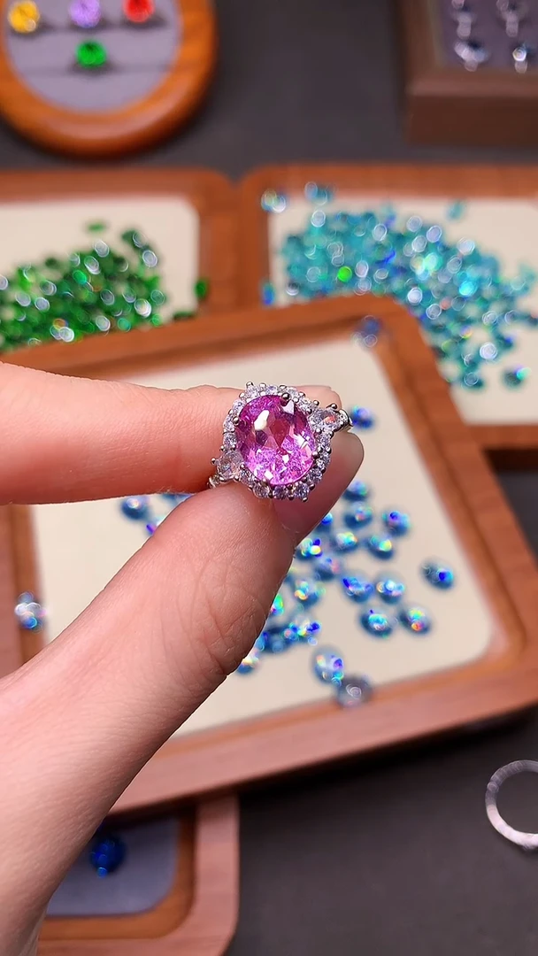 彩色蓝宝石戒指银S925镶嵌........