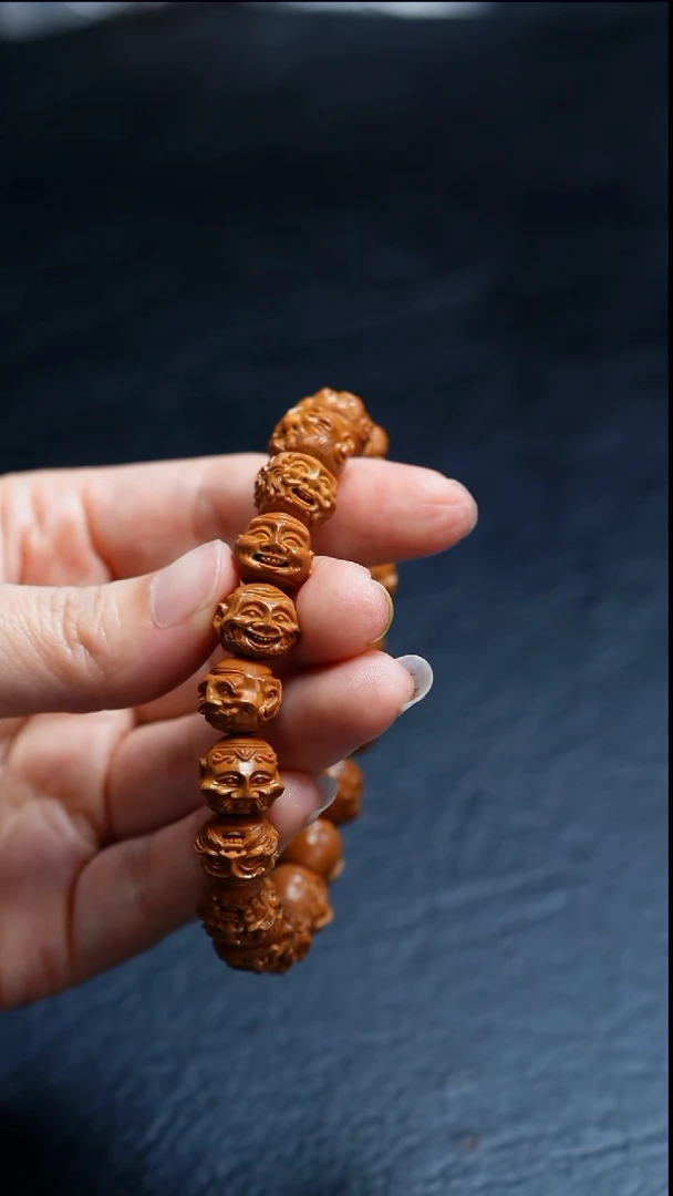 吊坠橄榄核人**茶橄榄核