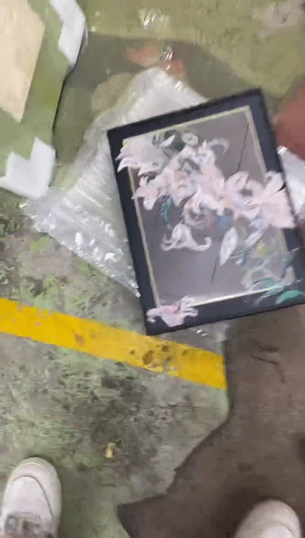 仓库清货 默认瑕疵 完美主义者慎拍