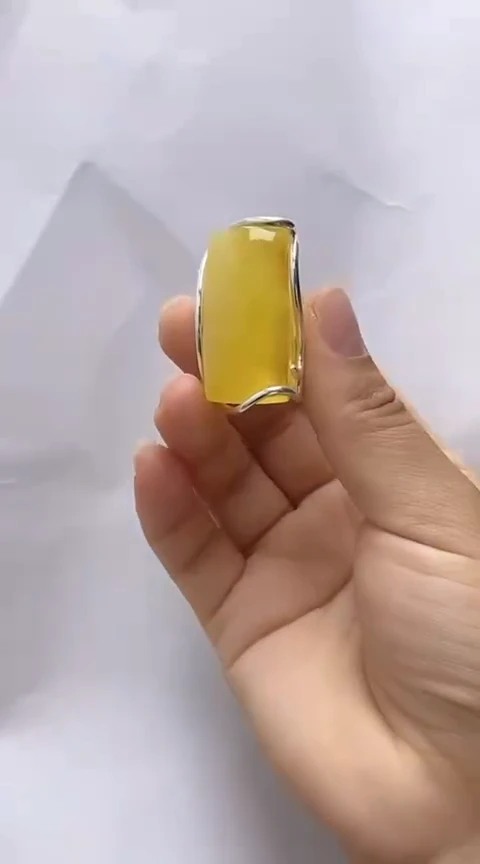 【闪购商品】琥珀裸石银S925镶嵌蜜蜡戒指（14号圈口）