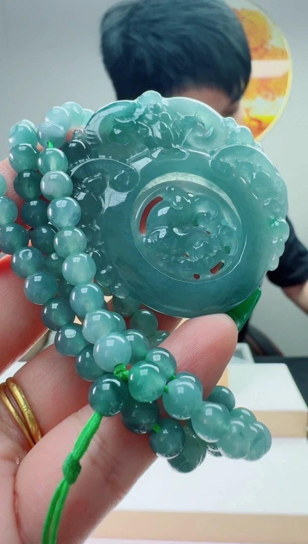 翡翠未镶嵌颈饰多样性随机发其一