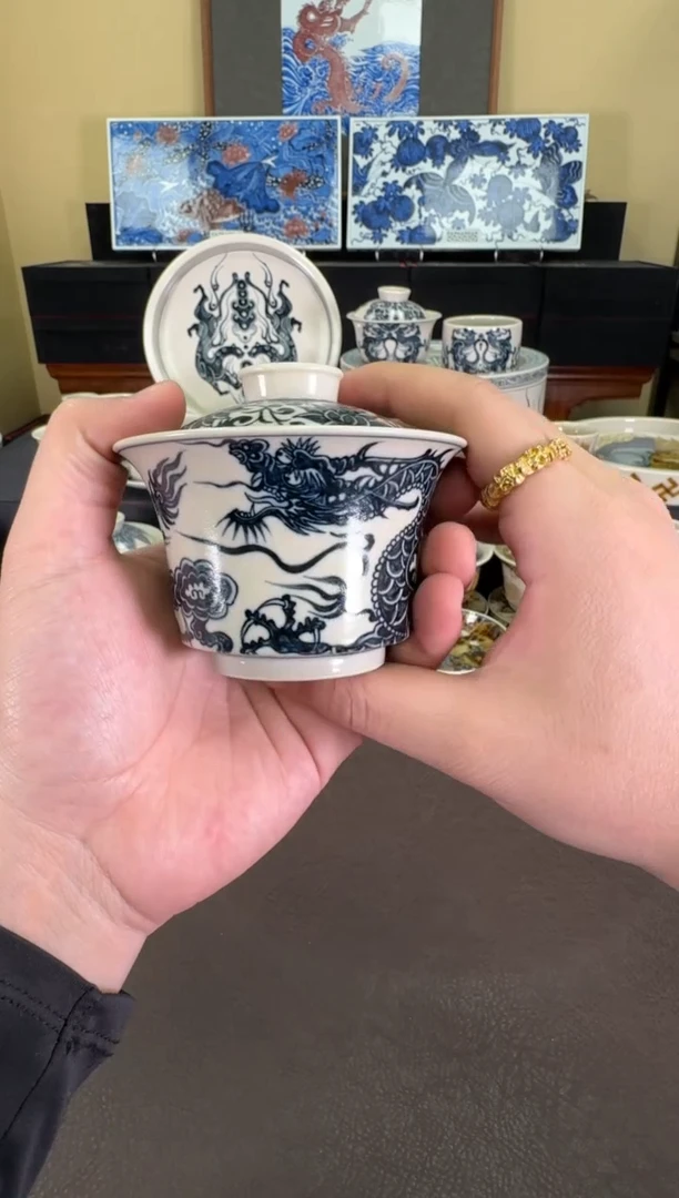 【闪购商品】二号釉1351龙纹马蹄盖碗