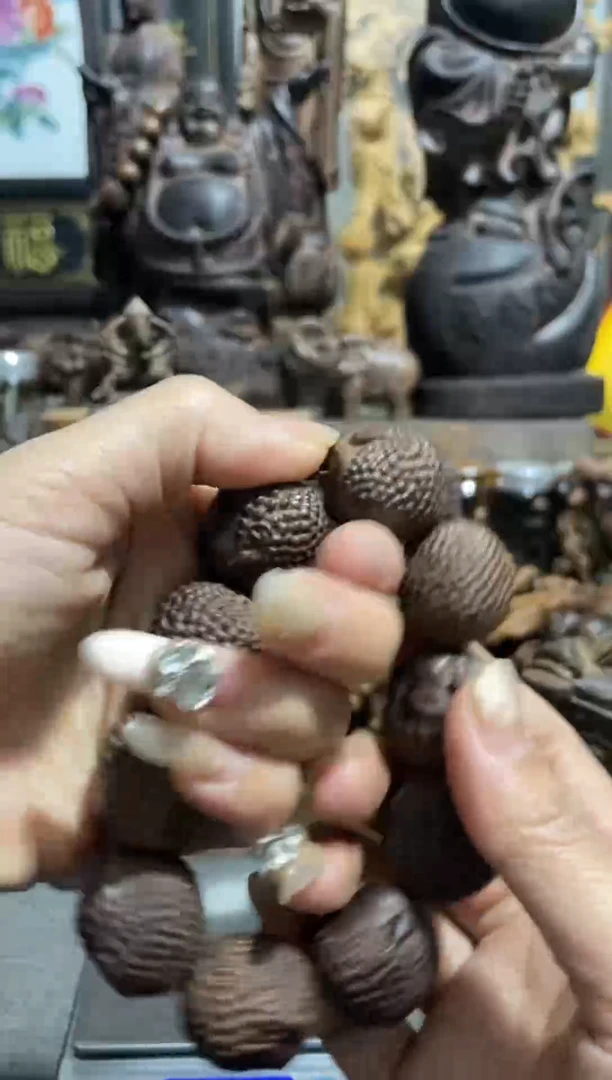 织绣欢迎老铁来到直播间