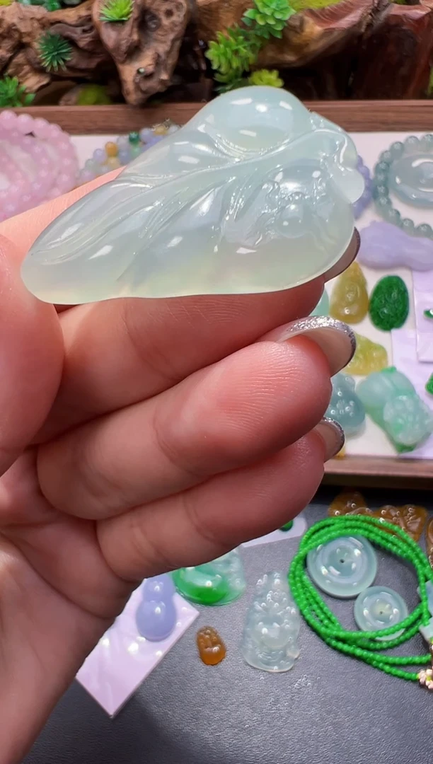 未镶嵌定制翡翠40.7*27.6*6.7叶子