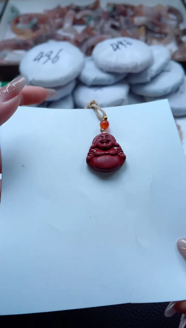 【闪购商品】石英质玉手镯未镶嵌朱砂佛公