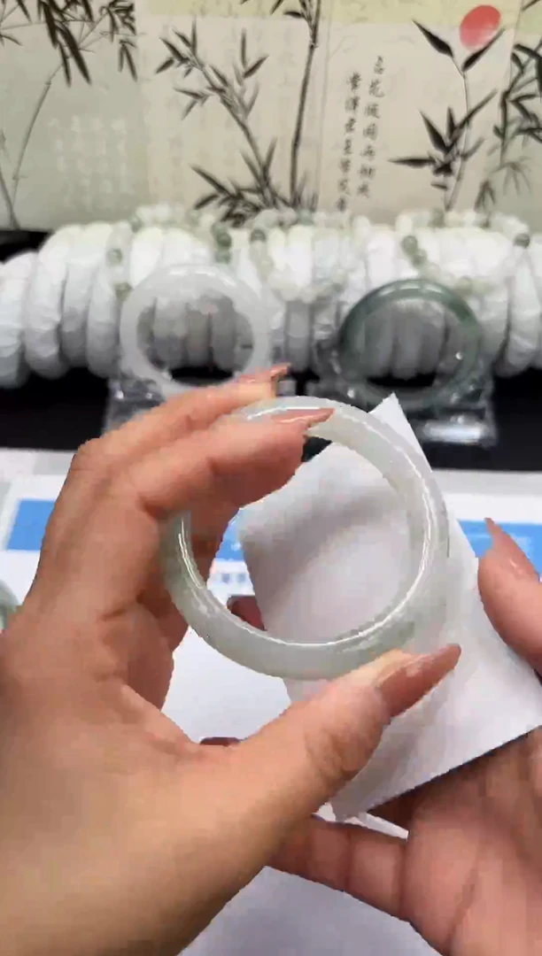 未镶嵌手镯石英质玉A23-52/53/54