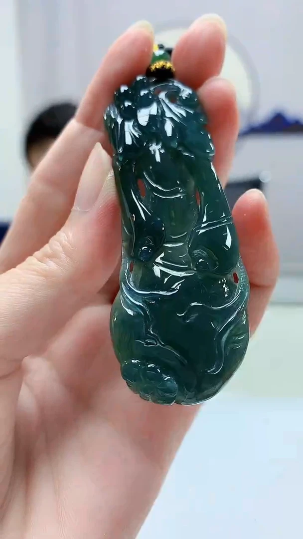 定制翡翠未镶嵌5060zm-毛货挂件瓜81
