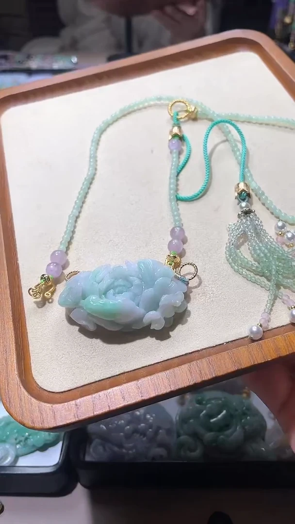 【闪购商品】翡翠颈饰未镶嵌吊坠