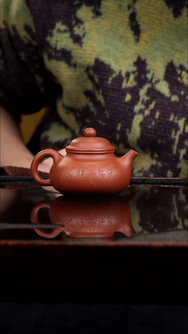 茶壶紫砂半手工降坡泥容天刻绘