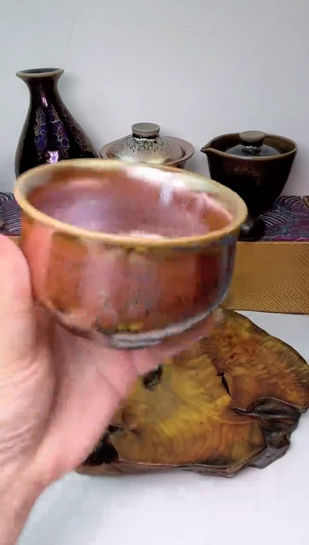 茶盏手握，闪购前已告知微瑕，付款表示已知晓